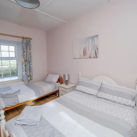 Mullally House * Liscannor