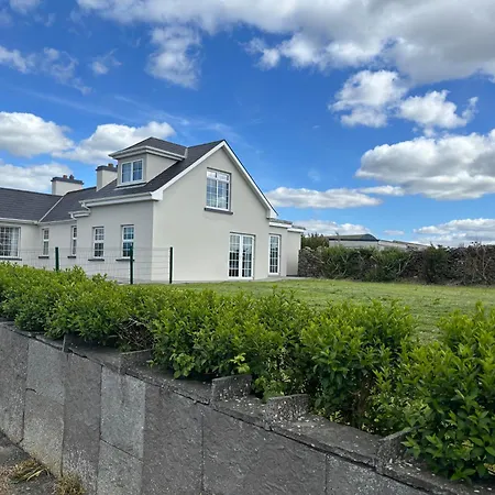 Mullally House בית נופש *